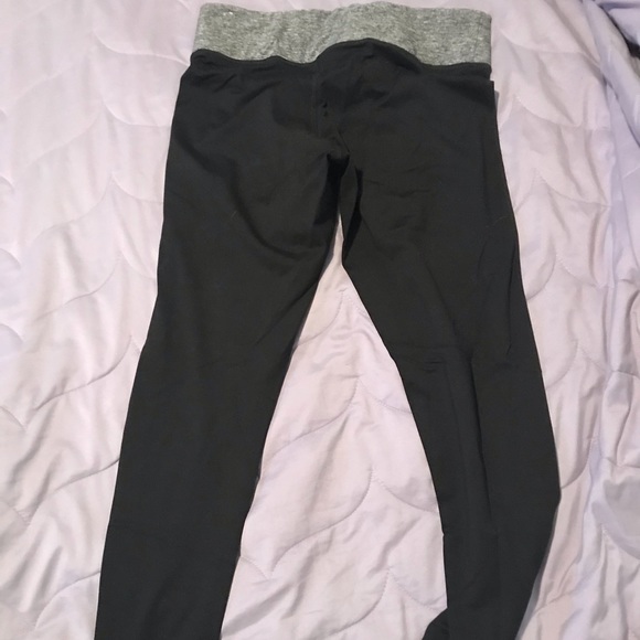 Reversible VS Pink leggings - Picture 3 of 6